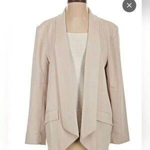 Quince Women's Elegant Beige Blazer